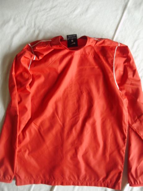 Tenšia bundička nike č.m, nike,140