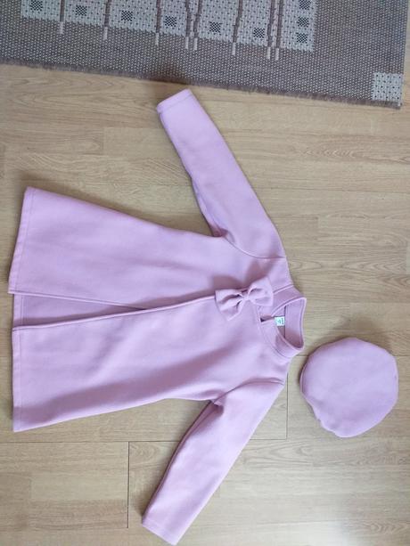 Elegantny kabatik s baretkou- 7 rokov, 128