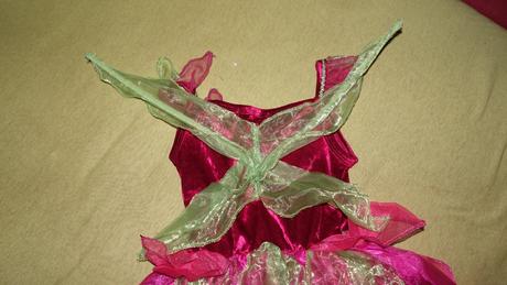 Saty pre vilu z disney store,