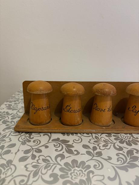 Drevené koreničky, 