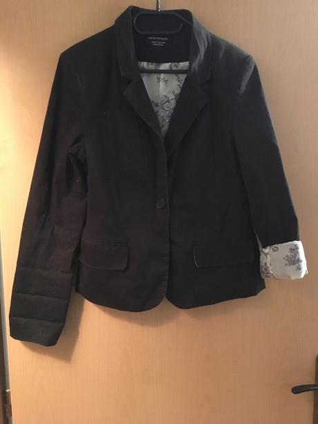 Tmavohnedé sako, gate,36