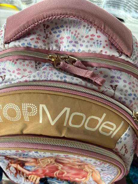Top model aktovka batoh,