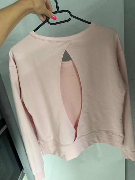 Mikina puma s krásnym chrbtom, puma,m