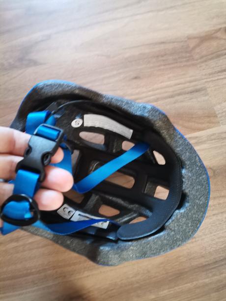 Cyklisticka prilba ctm, s