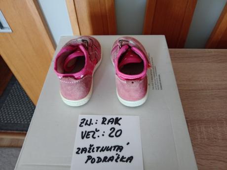 Dievčenské tenisky zn.rak veľ.20, rak,20