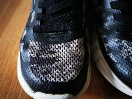 Botasky, skechers,35