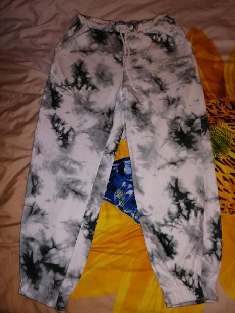 Tepláky pre slečnu, bershka,s