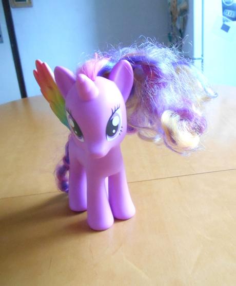 Hasbro dúhový jednorožec, 