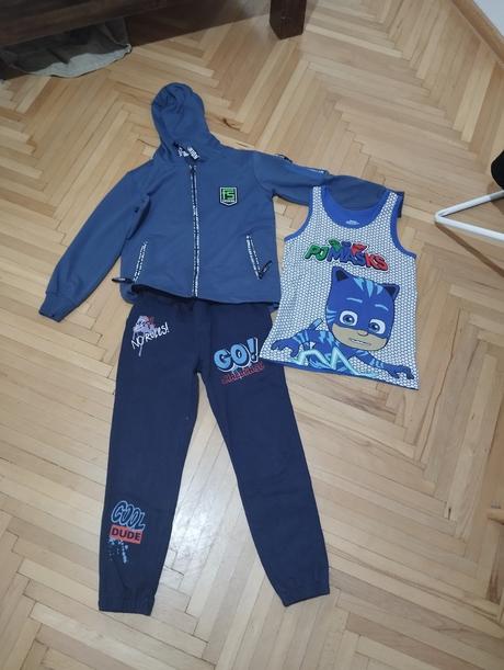 Balík oblečenia pre chlapca veľ.134,obuv 34., 122–134