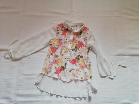 Dievčenská čipkovaná blúzka., 116