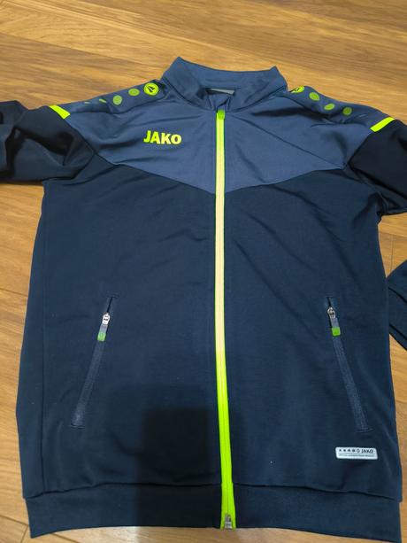 Jako súprava v 140, 140