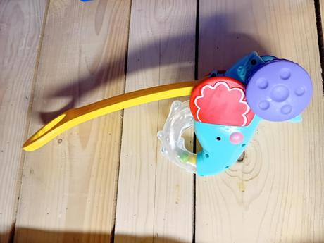 Jazdiaci slon s guličkami, 