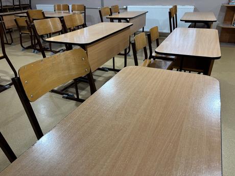 Školské lavice a stoličky, 