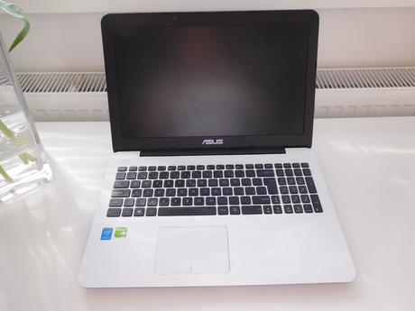 Notebook asus x555l, plne funkčný s nabíjačkou, asus