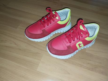 Tenisky guess, guess,31