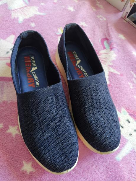 Platené poltopánky, 35