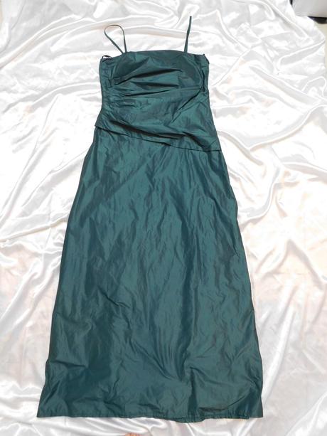 Luxusne slavnostne saty, 38