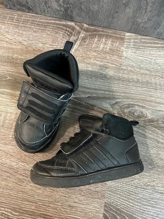 Adidas členkove botasky č.25, adidas,25
