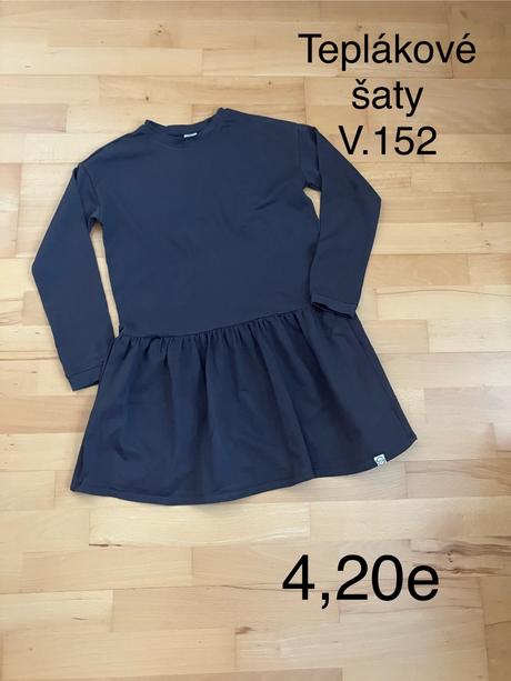 Teplákové šaty, 152