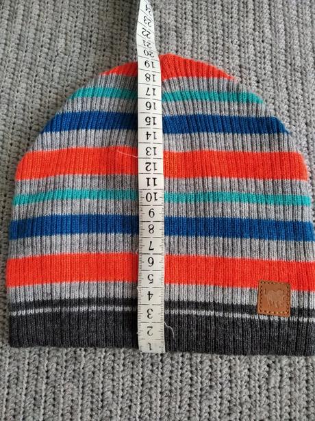 Čiapka s reflexnými pásikmi - veľ. 104/110, f&f,104