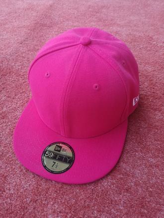 New era dámska šiltovka veľkosť 7 1/2 (59,6cm), 