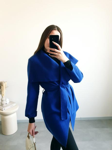 Modrý kabátik s, s