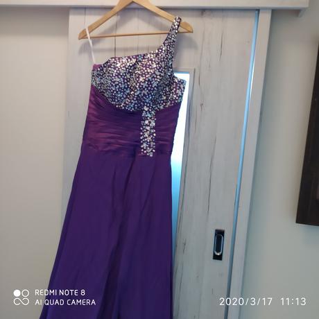 Spoločenské šaty, m