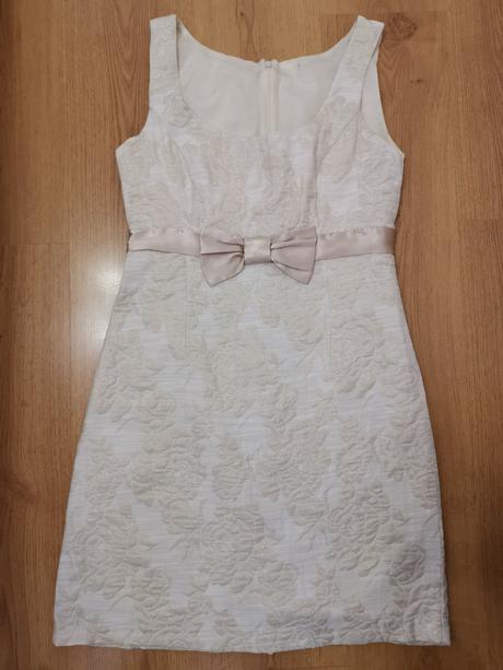 Šaty spoločenské, 40