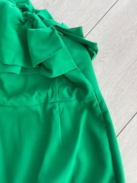 Zelene šaty s volánom, reserved,40