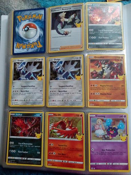 Pokémon karty celebration, 