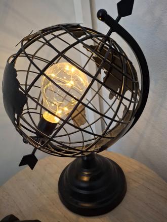 Stolová - nočná led lampa globus , da sa zasvietit,