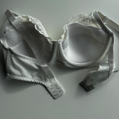 Jemne vystužená popdrsenka s kosticou 8124 maslová, 85d / 90d / 95d