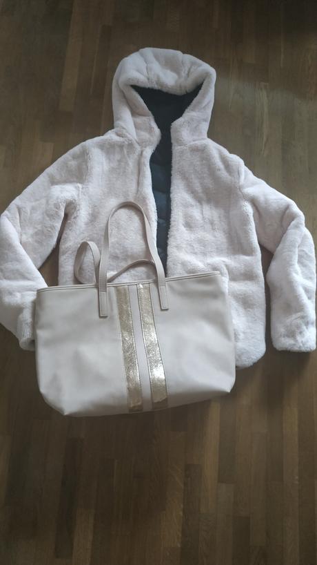 Shoper kabelka omg z humanic, 