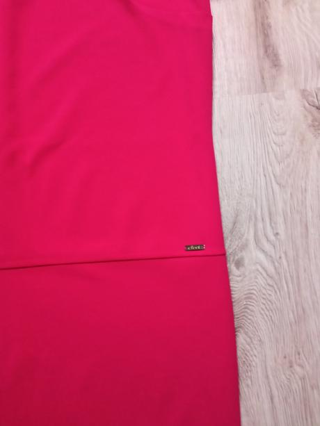 Jednoduché šaty, m