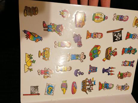 Piráti 333nálepiek + autá, 