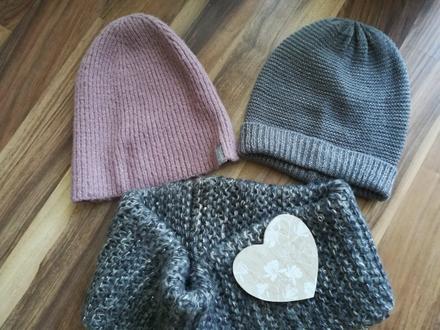 2x čiapka, nakrcnik, reserved,158