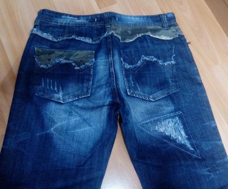 Tmavomodré pánske rifle, 36