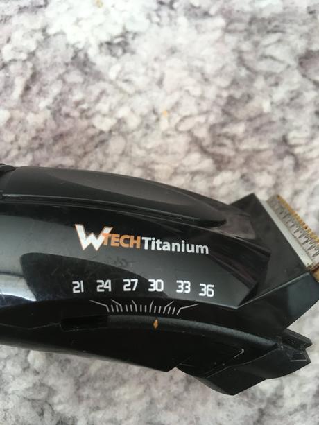 Zastrihávač vlasov a fúzov babyliss for men, 