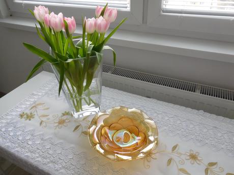 Misa z farebného skla v tvare kvietku-retro,, 