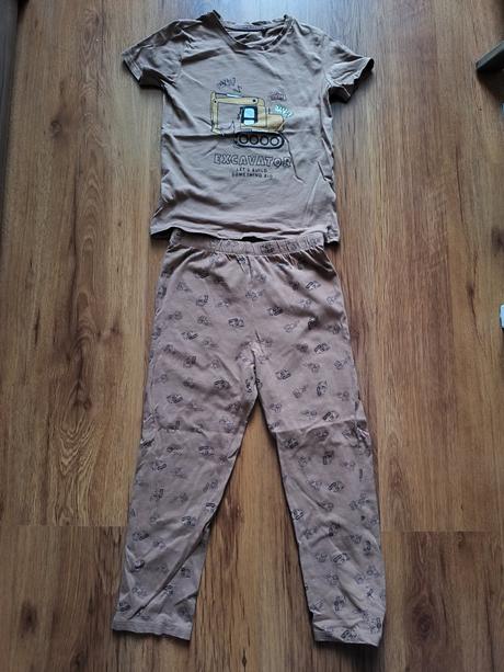 Pyžamo 122, sinsay,122