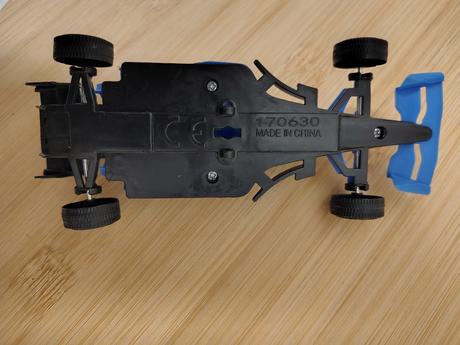 Modrá formula f1 plastový model, 14 cm, 