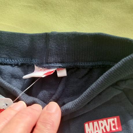 Tepláky /marvel/ nové, marvel,104