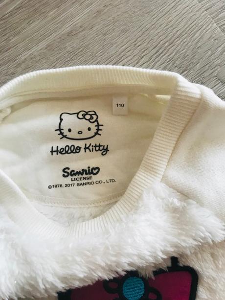 Teplučký pulovrík, sanrio,110