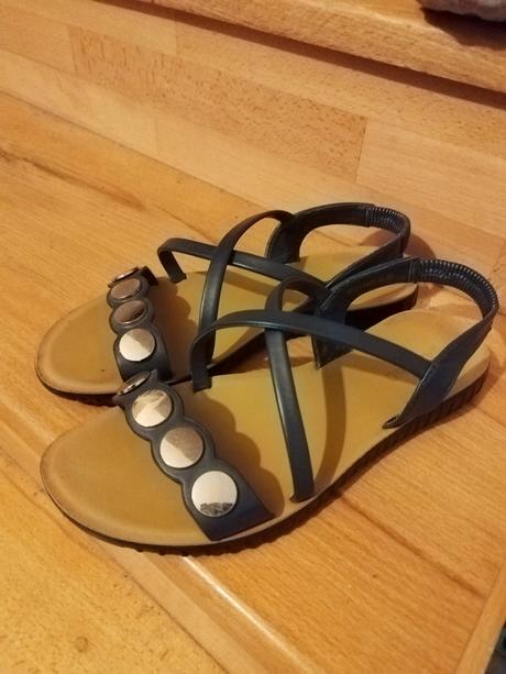 Predam damske sandale velk.40, 40