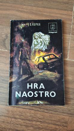 Kniha hra na ostro,