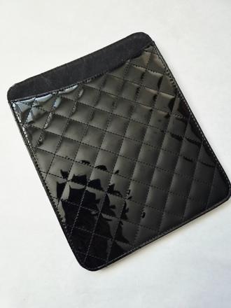 Puzdro na tablet,