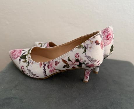 Dámske kvetované lodičky veľ.38, 38