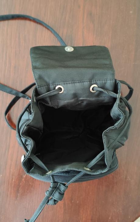 Dámsky ruksak,