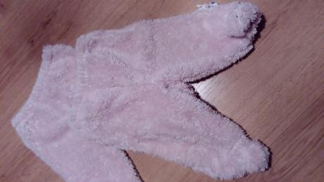 Chlpaté teplačky, 74