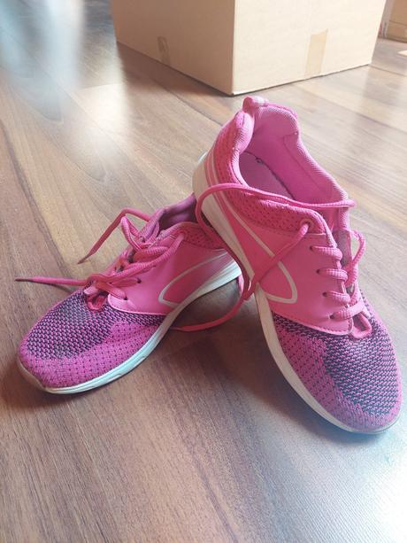 Tenisky, kangaroos,37